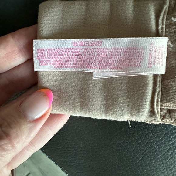 Victoria’s Secret Body by Victoria Strapless Bra Nude - Picture 6 of 6